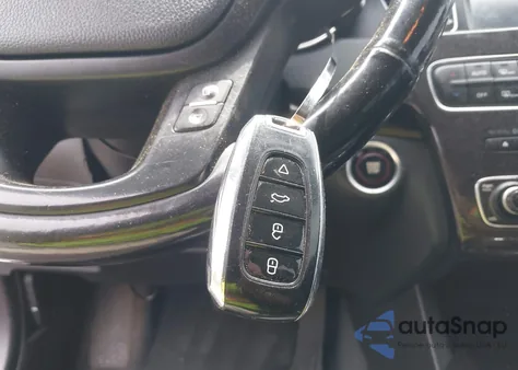 2015 Kia Cadenza Premium из США, поврежденный, VIN KNALN4D75F5181571